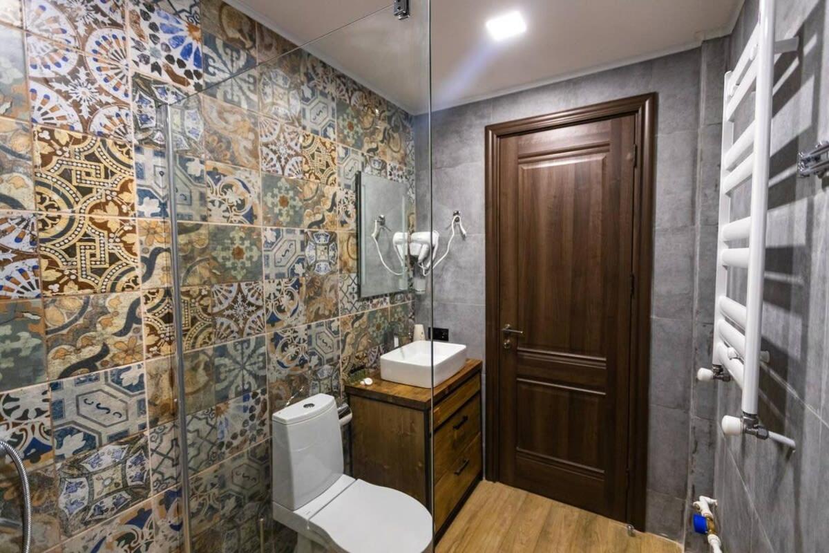 3Br Apt W Huge Terrace & Magnificent Views Tiflis Exterior foto